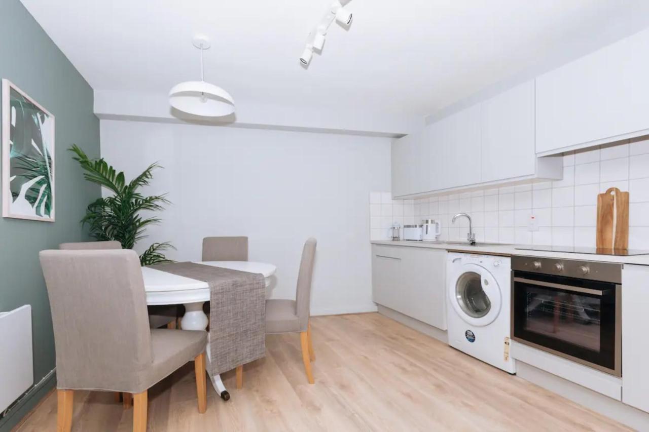 Апартаменти Relaxing 1Bd Flat With A Roof Terrace - Portobello Дублін Екстер'єр фото